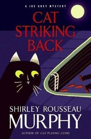 Обложка книги «Cat Striking Back»