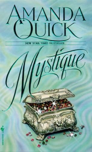 Обложка книги «Mystique»