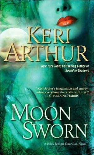 Обложка книги «Moon Sworn»