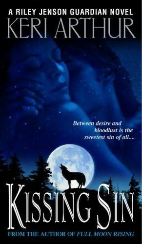 Обложка книги «Kissing Sin»