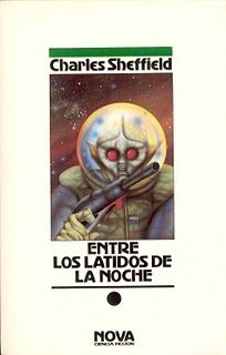 Обложка книги «Entre los latidos de la noche»