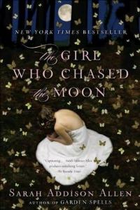 Обложка книги «The Girl Who Chased the Moon»