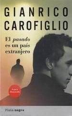 Обложка книги «El pasado es un país extranjero»