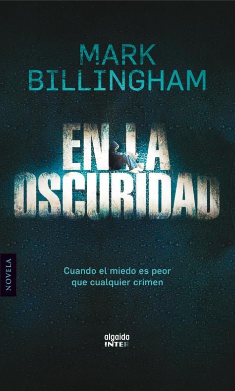 Обложка книги «En la oscuridad»