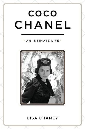 Обложка книги «Coco Chanel: An Intimate Life»