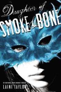 Обложка книги «Daughter of Smoke and Bone»