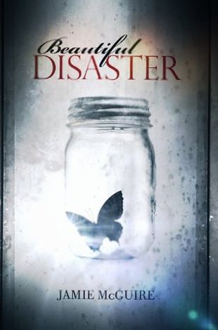 Обложка книги «Beautiful Disaster»