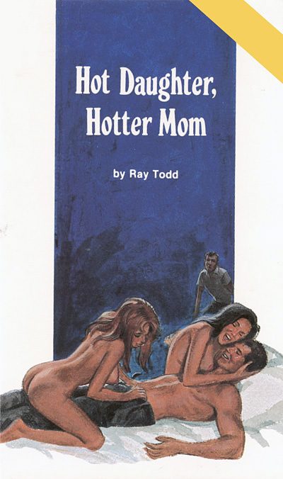 Обложка книги «Hot daughter, hotter Mom»