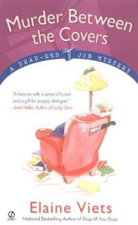 Обложка книги «Murder Between the Covers»