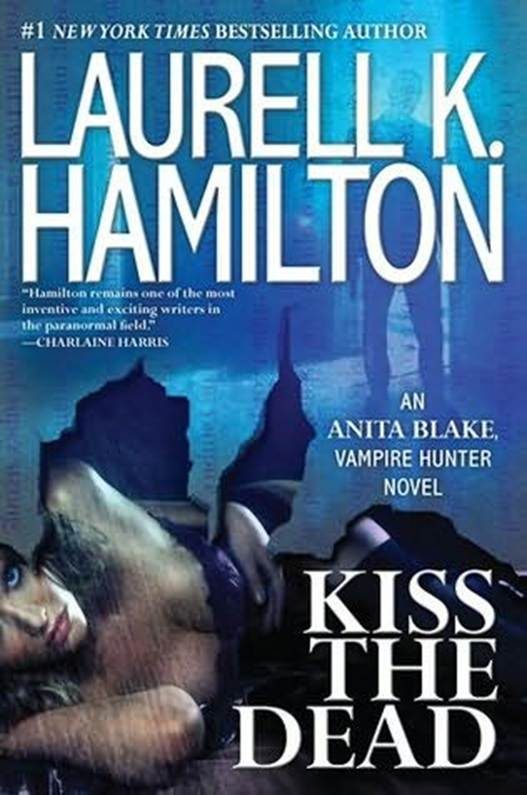 Обложка книги «Kiss The Dead»