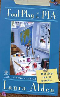 Обложка книги «Foul Play at the PTA»