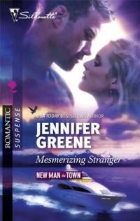 Обложка книги «Mesmerizing Stranger»