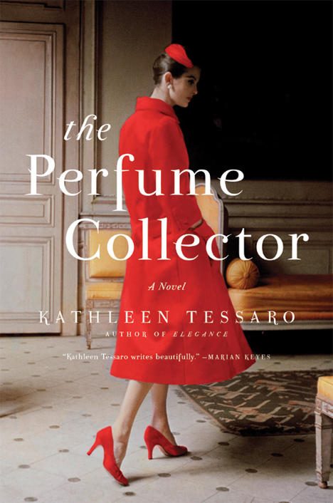 Обложка книги «The Perfume Collector»