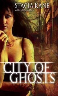 Обложка книги «City of Ghosts»