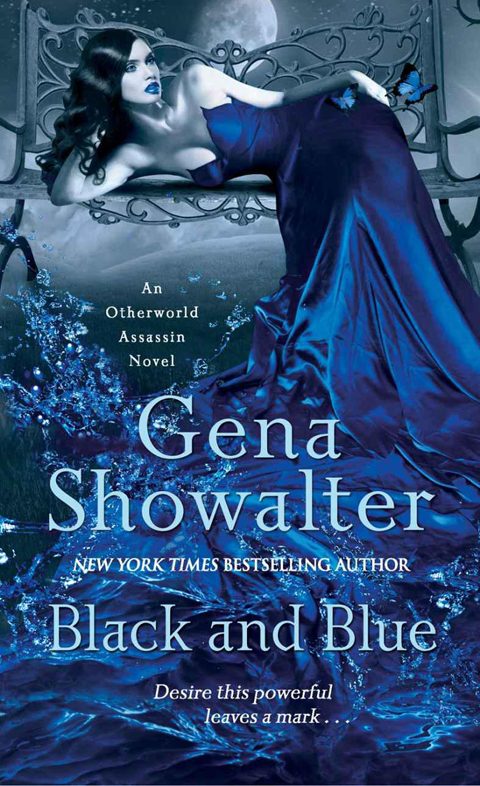 Обложка книги «Black and Blue»