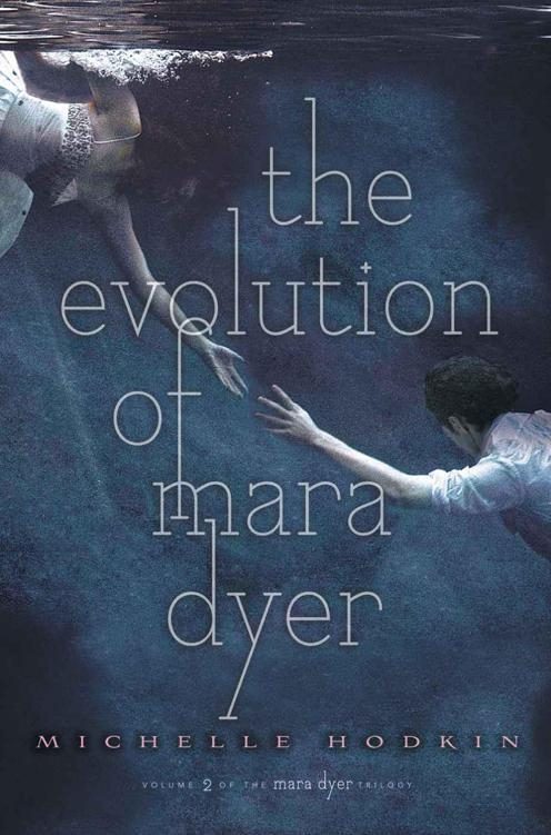 Обложка книги «The Evolution of Mara Dyer»