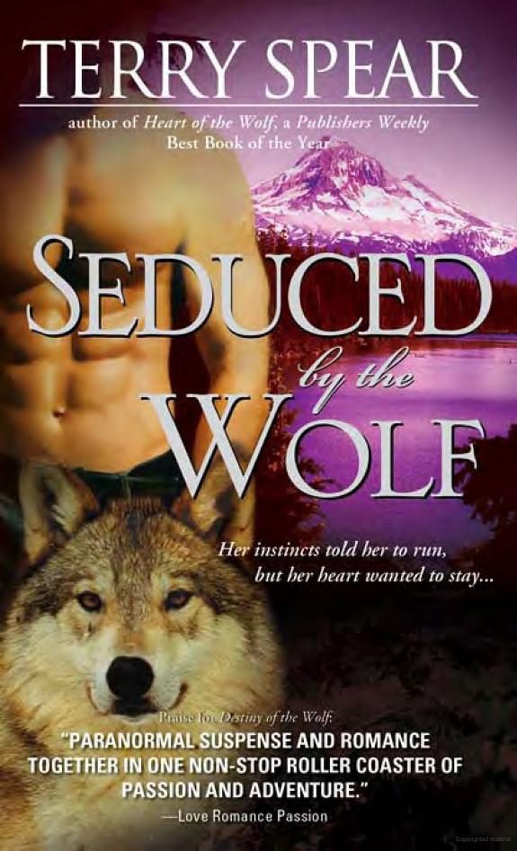 Обложка книги «Seduced by the Wolf»