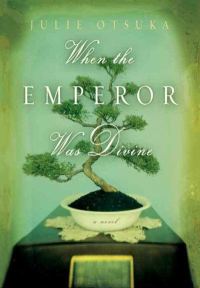 Обложка книги «When the Emperor Was Divine»
