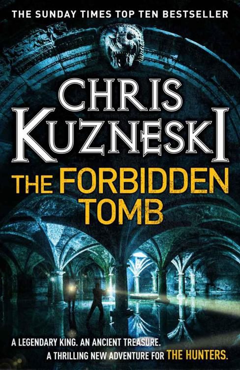 Обложка книги «The Forbidden Tomb»