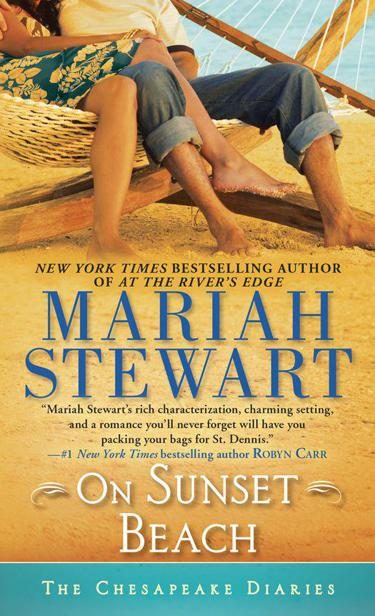 Обложка книги «On Sunset Beach»