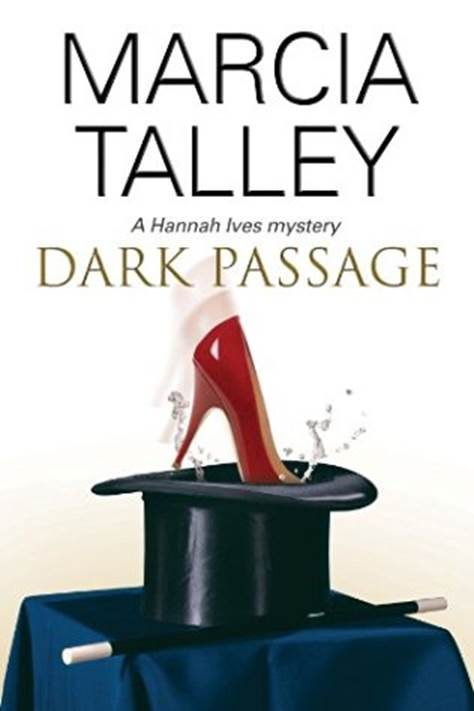 Обложка книги «Dark Passage»