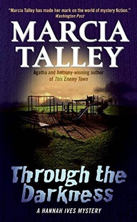 Обложка книги «Through the Darkness»