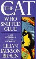 Обложка книги «The Cat Who Sniffed Glue»