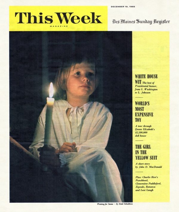Обложка книги «The Girl in the Yellow Suit»