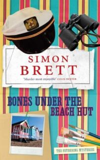 Обложка книги «Bones Under The Beach Hut»