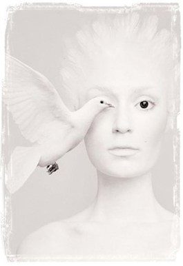 Обложка книги «В чужих глазах иное отражение»